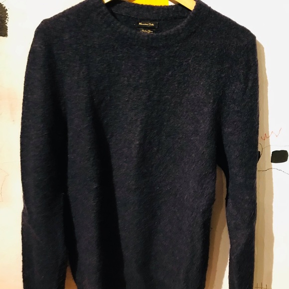 Sweater Bundle (4) - Picture 9 of 9